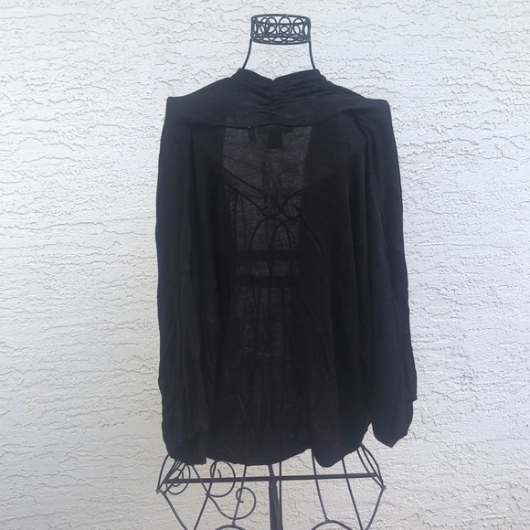 H&M Open Front Wrap - Picture 4 of 5